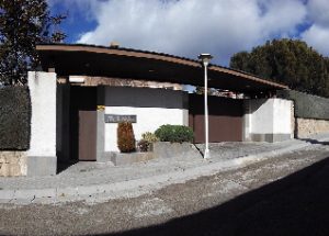 Construcción de entrada a parcela de vivienda unifamiliar en Boadilla del Monte (Madrid)