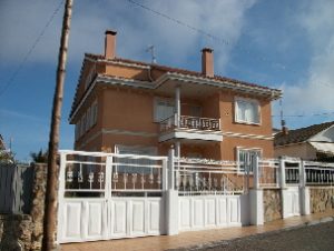 Construcción de vivienda unifamiliar en urbanización Calypo-Fado (Toledo)
