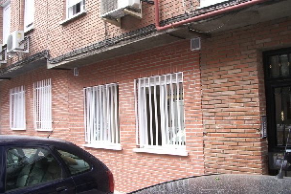 Reforma integral de cambio de uso de local comercial a vivienda en Móstoles (Madrid)