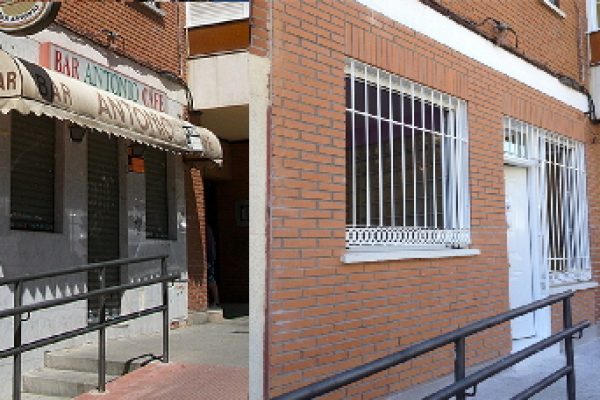 Proyecto y Reforma integral de cambio de uso de local comercial a vivienda en Móstoles (Madrid)