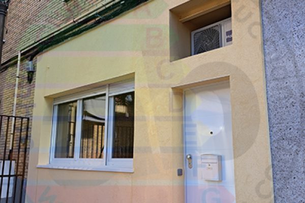 Proyecto + Gestión licencias + Direccion de obra + Reforma completa de cambio de uso de local comercial a vivienda en Móstoles (Madrid)